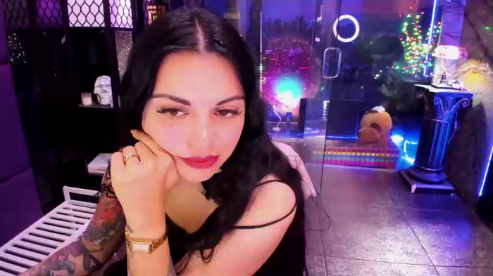 alma_pearl