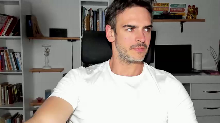 hot_martin25