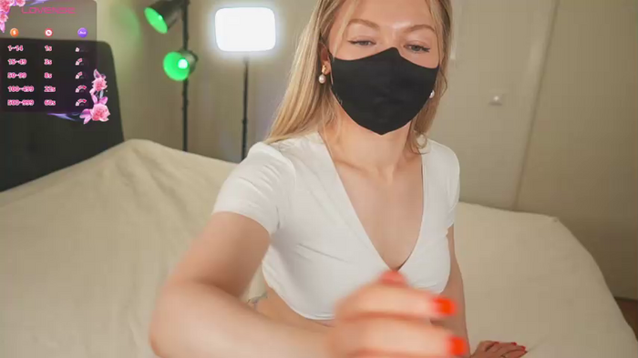 blondehottiek