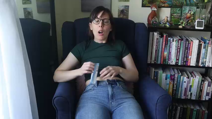 ellynaomi