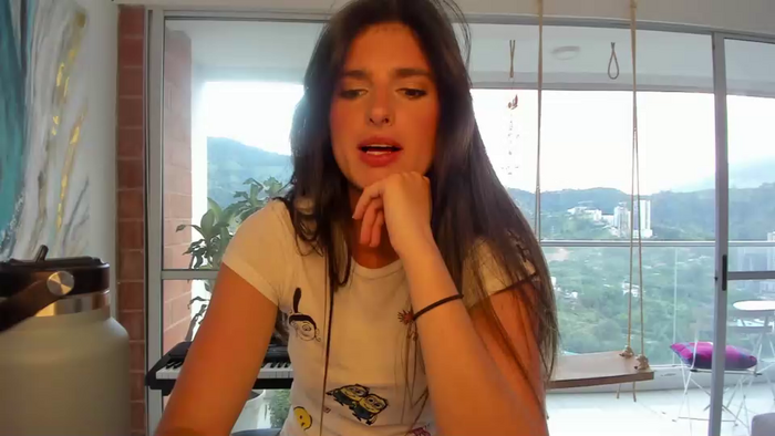 hollyshit_