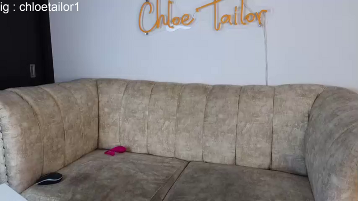 chloe_tailor_