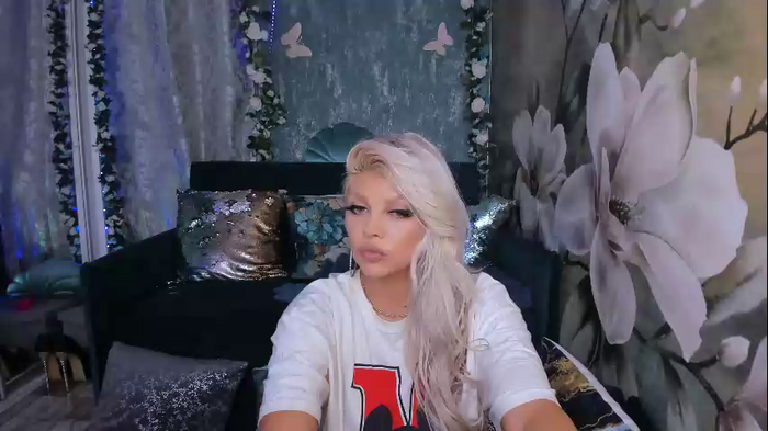 xalexax