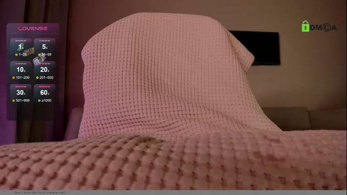 hollyextra