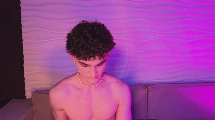 adam_21cm
