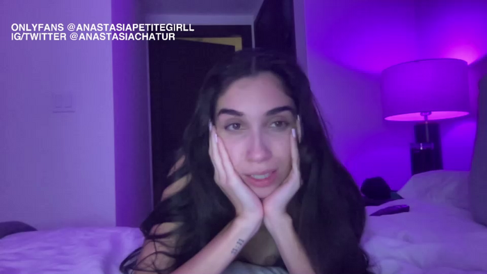 anastasiapetitegirll