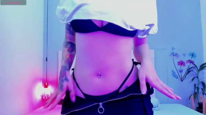 thecosmicgirl