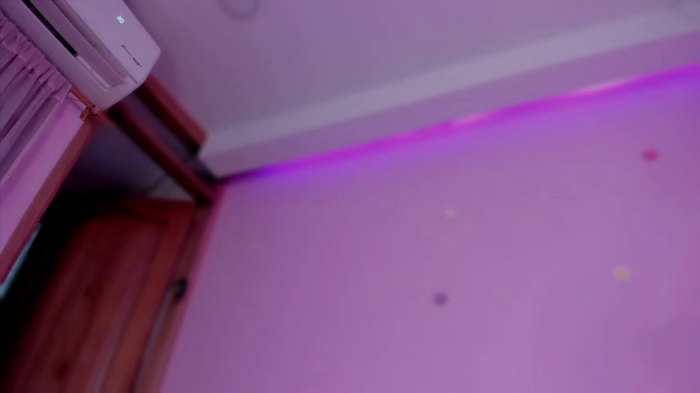 bella_adams_
