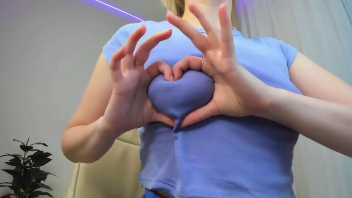 a_m_e_l_i_a