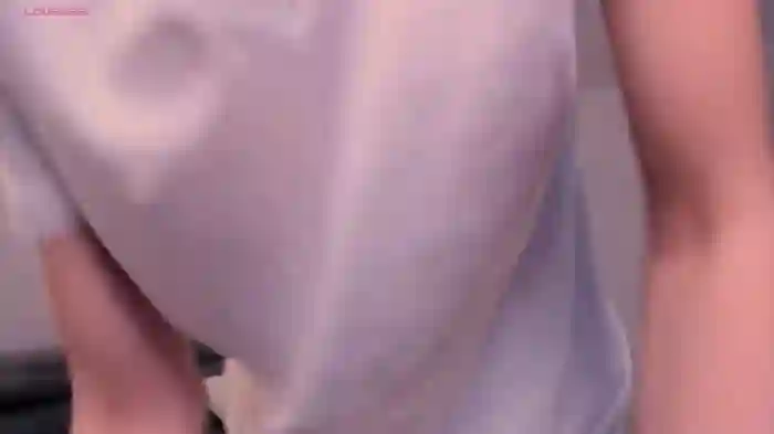 2024/09/09/chaturbate-lauratanguy-12-18-04