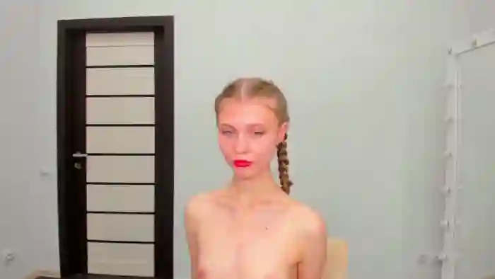 2024/09/09/chaturbate-phoebepaw-12-15-35