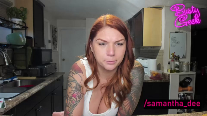busty_geek48