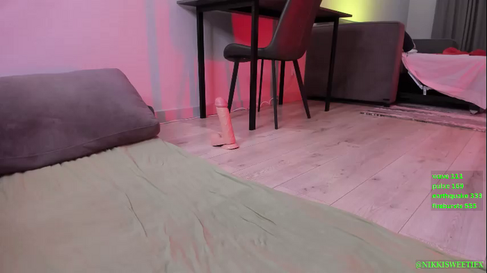 nikkisweetie