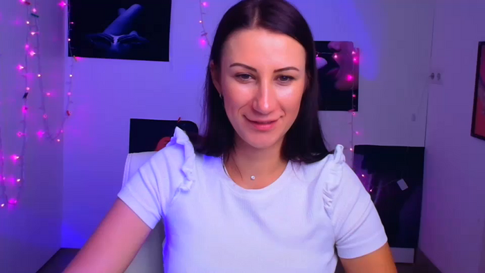 _emma_lay