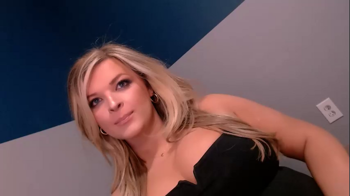 kellynicolexoxo
