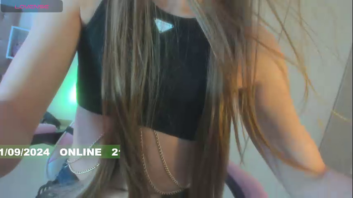 chloebigcock