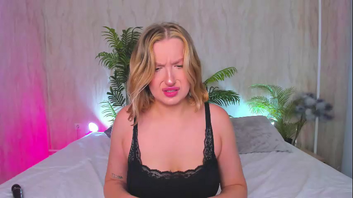 hollyylee
