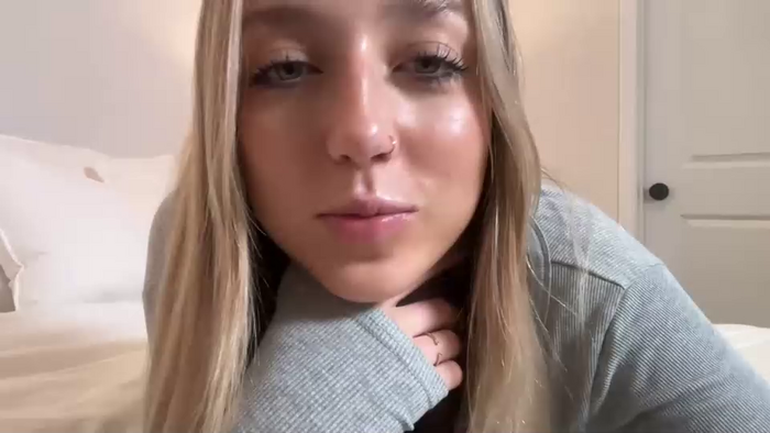 lovelyyylivyyy