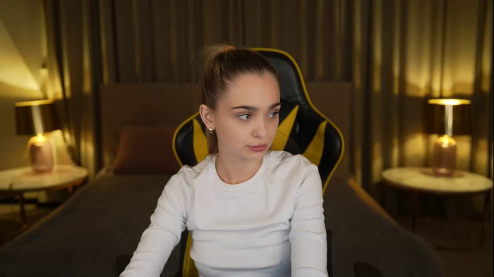 lana_pulse