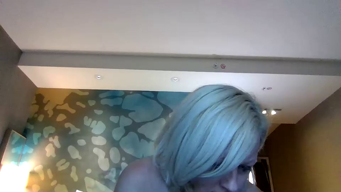 lucyloveslookers78240