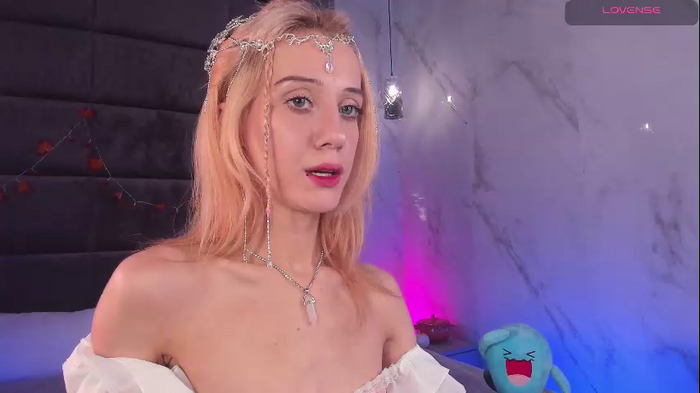 dreamy_kira