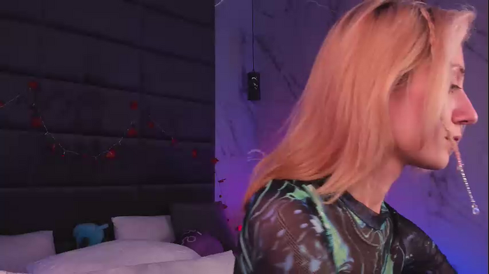dreamy_kira