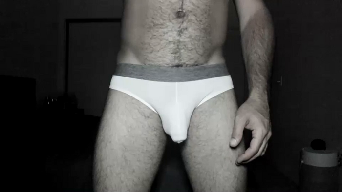 hung_dude_19