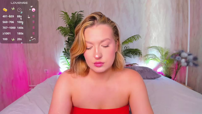 hollyylee
