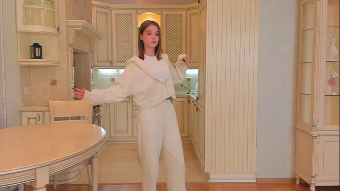 harrieteasley
