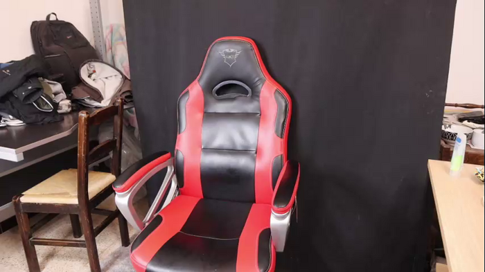 thony_grey
