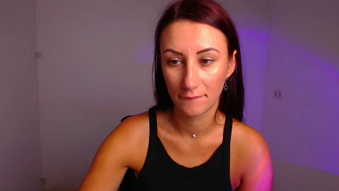 _emma_lay