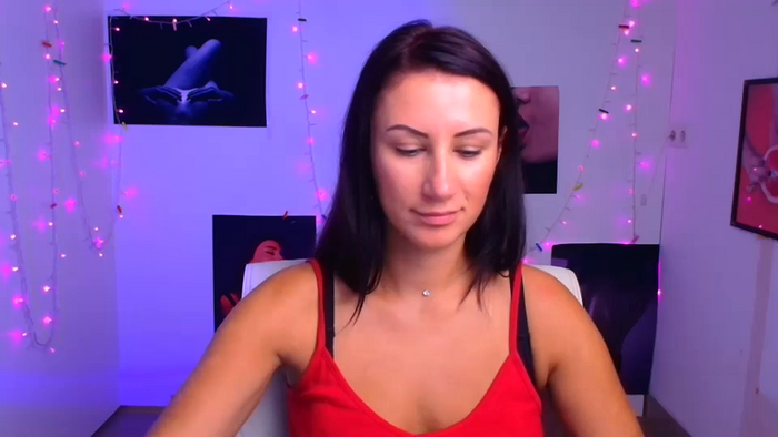 _emma_lay