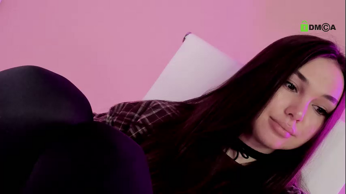 hollyextra