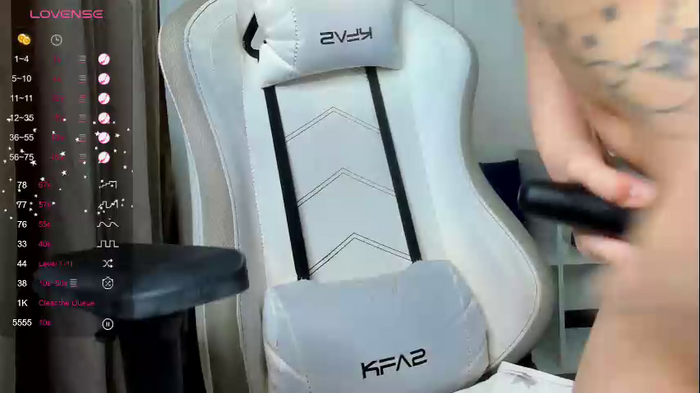 trina_kay_kiss