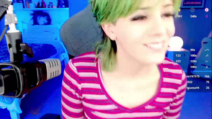 katie_cutie_ts