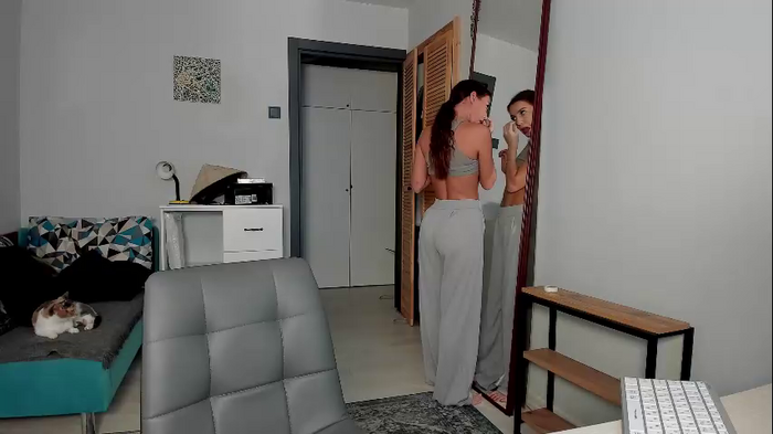 xxx_leila
