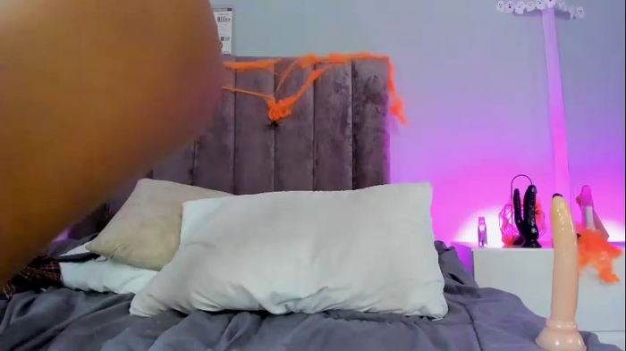 kiarasimons_