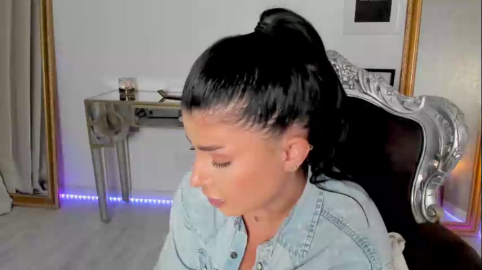 moniqueeass
