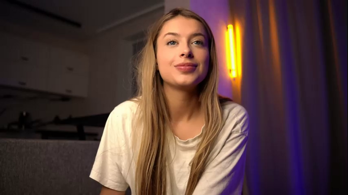 elisa_moon
