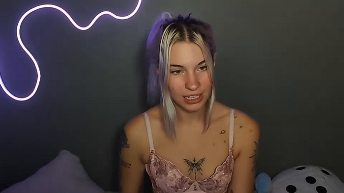 annieangel18