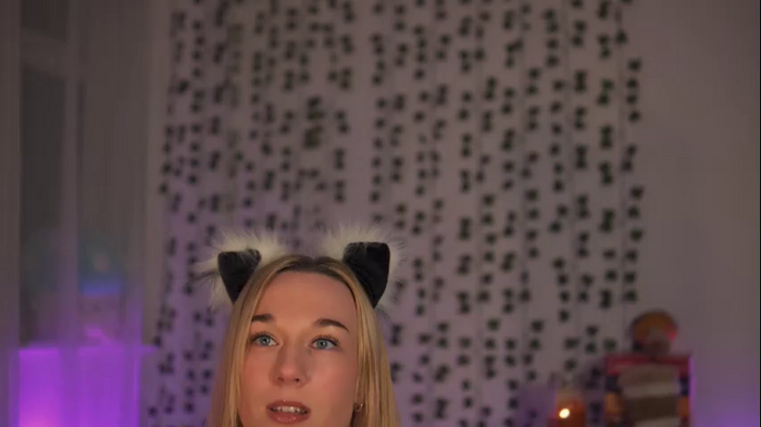 emily_fox_official
