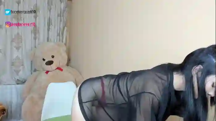 2024/11/22/chaturbate-littlepinky77-13-27-07