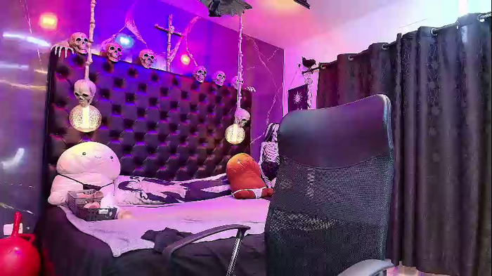 alexhoe_