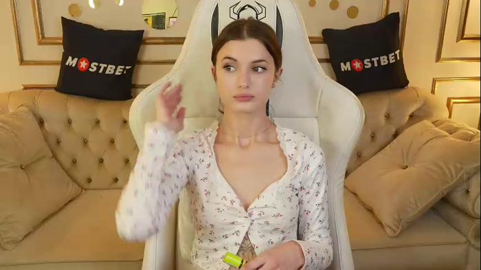 anabel2054