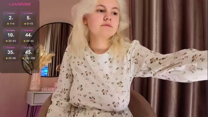 winniewest_