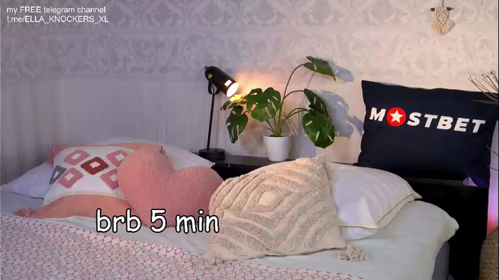 ella_knockers_xl
