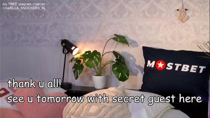 ella_knockers_xl
