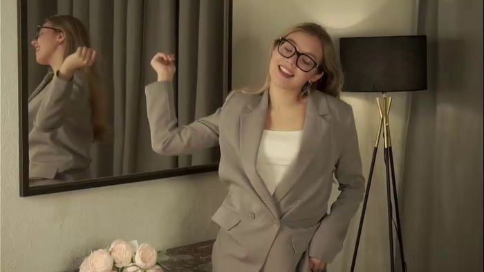 gillianelletson