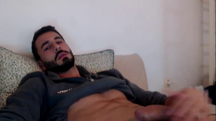 hornyasfuckk33