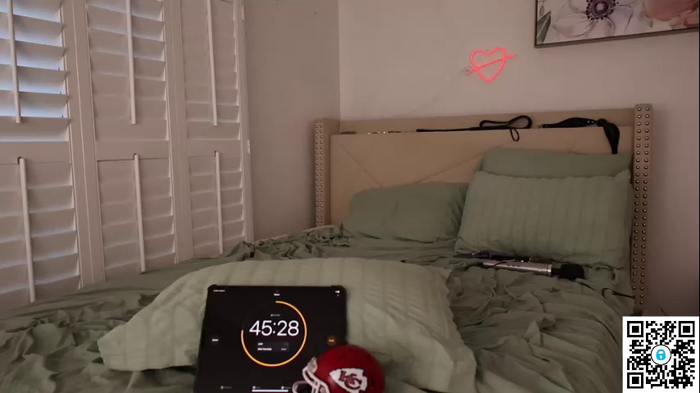 ari_lovexo